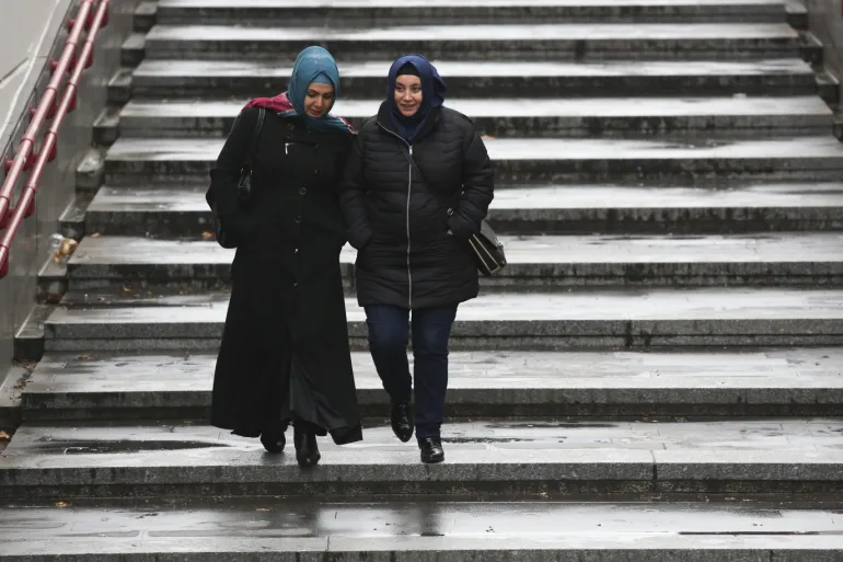 برلمان النمسا يحظر لبس الحجاب للفتيات