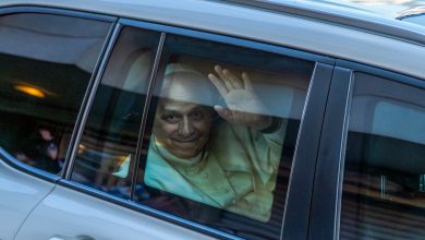 الموكب البابوي انطلق من السفارة البابوية- حريصا متوجهًا إلى مستشفى دير الصليب