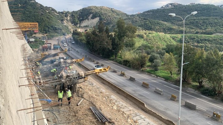 طريق شكا الدولي يعود إلى الخدمة بعد سنوات من التعثّر