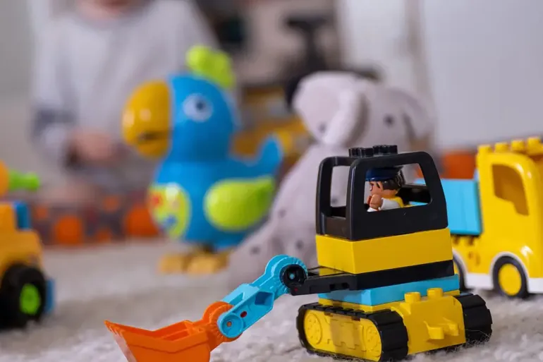 تحذير بأن ‫ألعاب الأطفال قد تحتوي على مواد مؤثرة على الهرمونات‬