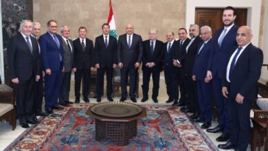 عون يصف لبنان بأنه يستعيد قوته وسط تحديات الجنوب