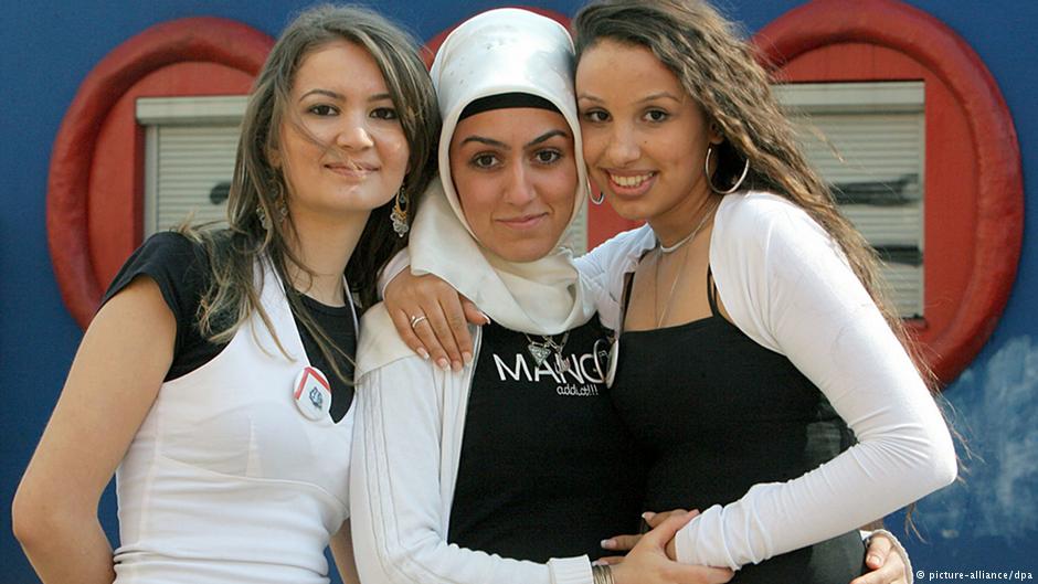 قرار مثير للجدل في النمسا... قيود جديدة على لباس الحجاب للطالبات