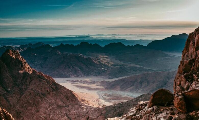 مصر تضخ المليارات في مشروع "مزعج لإسرائيل"