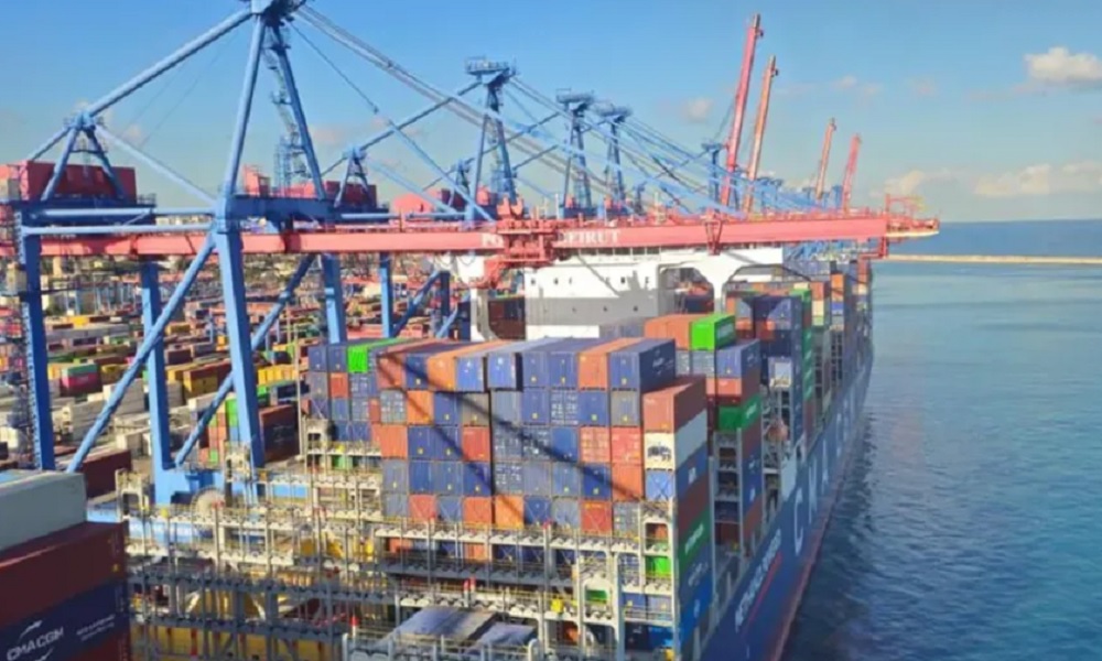 مرفأ بيروت يعود الى العمل مع ساعات اضافية بأفضل الخدمات