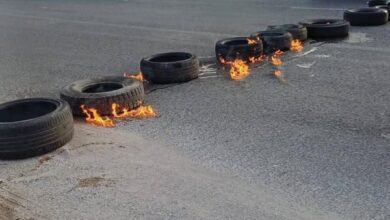 العسكريون المتقاعدون يقطعون أوتوستراد شكا