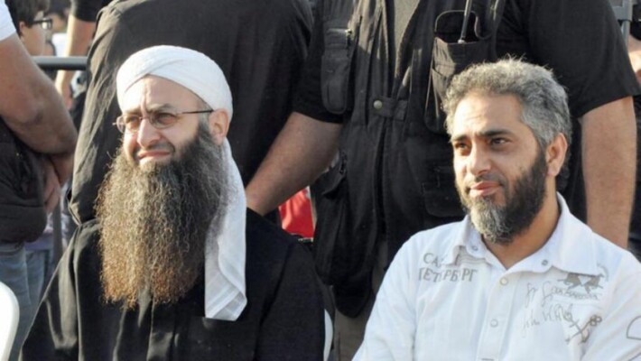 ما جديد قضية المطرب شاكر والشيخ الأسير؟... تابعوا التفاصيل