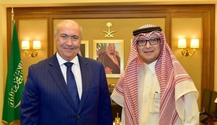 "بلوك" من السفير البخاري على رقم مخزومي