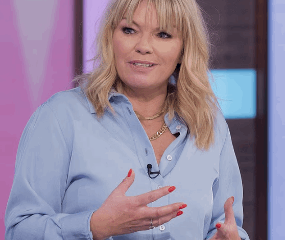 رسائل بلا توقف تضع شخصية إعلامية تحت الضغط