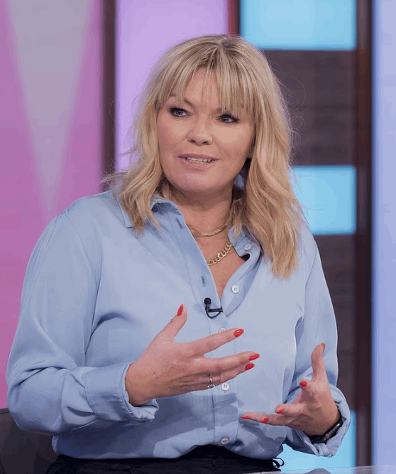 رسائل بلا توقف تضع شخصية إعلامية تحت الضغط