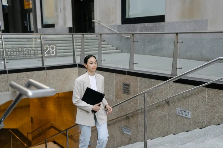 صعود درجات السلم يوميا هام لحماية قلبك