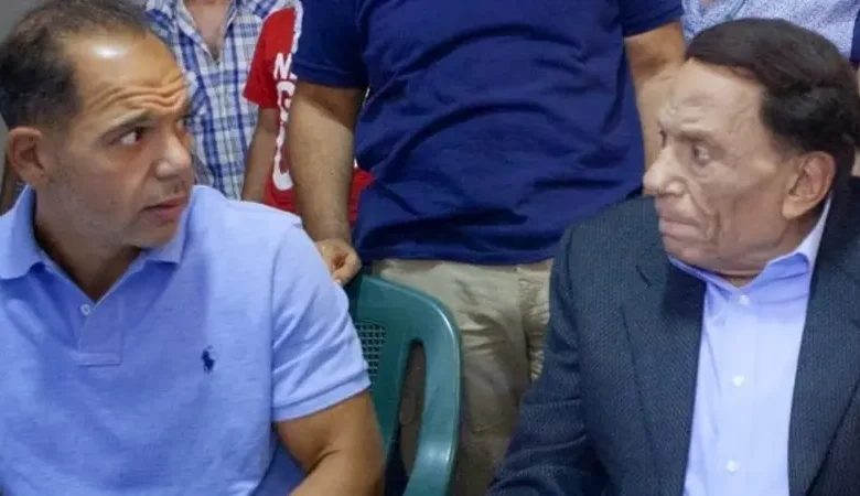 شجار عنيف وقع بين عادل إمام ونجله رامي