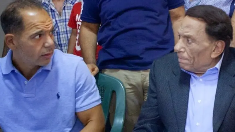 شجار عنيف وقع بين عادل إمام ونجله رامي