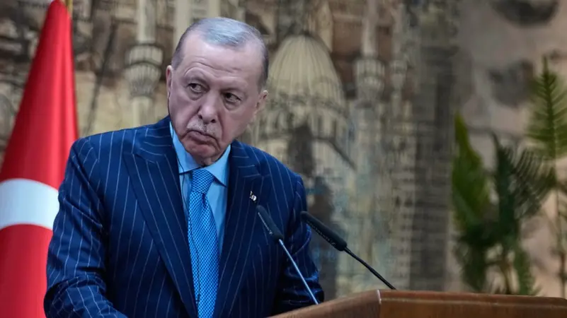 أردوغان يشيد بعمليات الجيش السوري الأخيرة