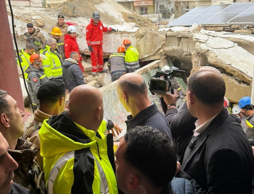 بعد انهيار مبنى في طرابلس... ماذا قال الحجار؟