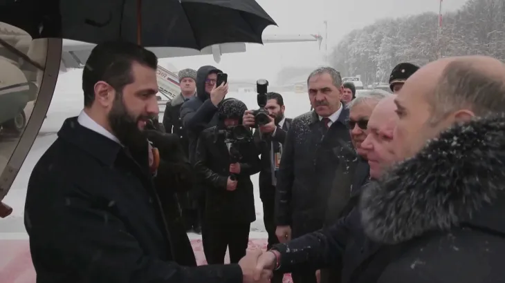 الشرع في موسكو لإجراء مباحثات مع بوتين