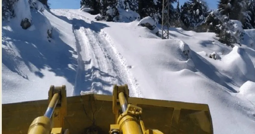 اليكم الطرقات المقطوعة بسبب تراكم الثلوج