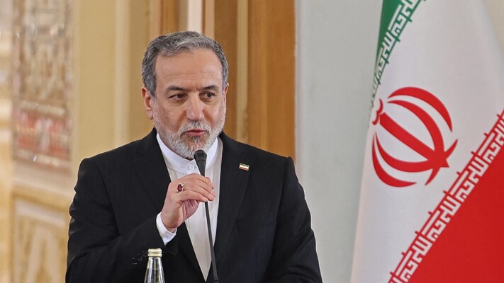 عراقجي يتحدّث عن اتفاق ممكن ولقاء قريب مع الأميركيين