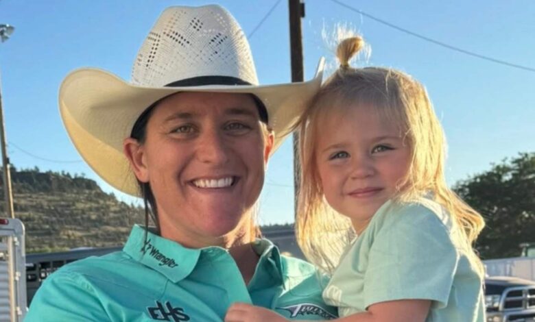 مصير مأساوي لطفلة في جولة على ظهر الخيل... التفاصيل