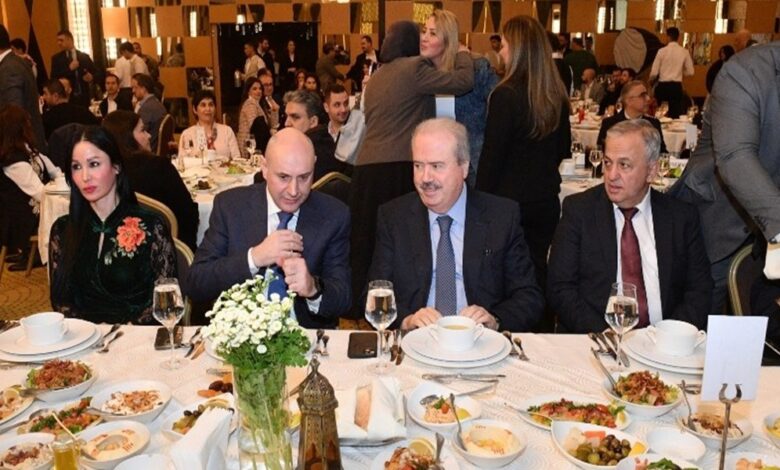 جابر للعاملين في “المالية”: الإيرادات تتحسّن لرفع الرواتب