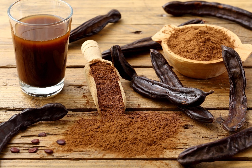 "عصير الخروب" مشروب رمضاني بفوائد صحية عديدة