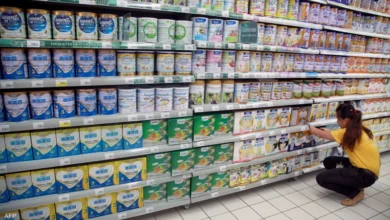 أزمة حليب الأطفال الملوث تهدد الرضع عالمياً