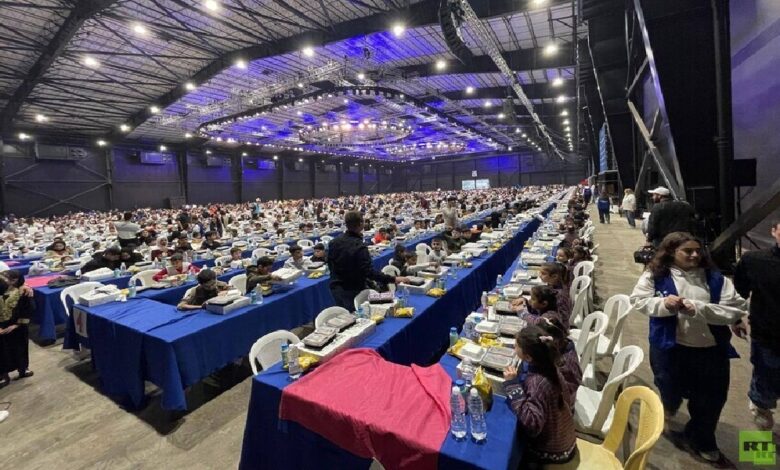 هل يدخل لبنان موسوعة "غينيس" لأكبر مائدة إفطار في العالم؟