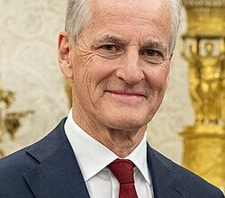 وثائق حديثة في النرويج تفتح باب الأسئلة حول اتصالات قديمة