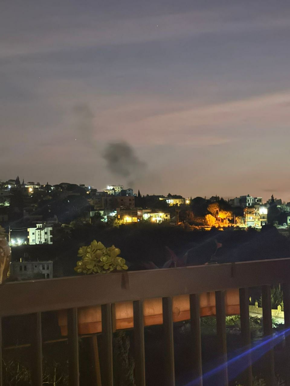 رشّ المبيدات في أرض الجنوب بعد البشر والحجر والشجر.. إسرائيل تقتل الأرض