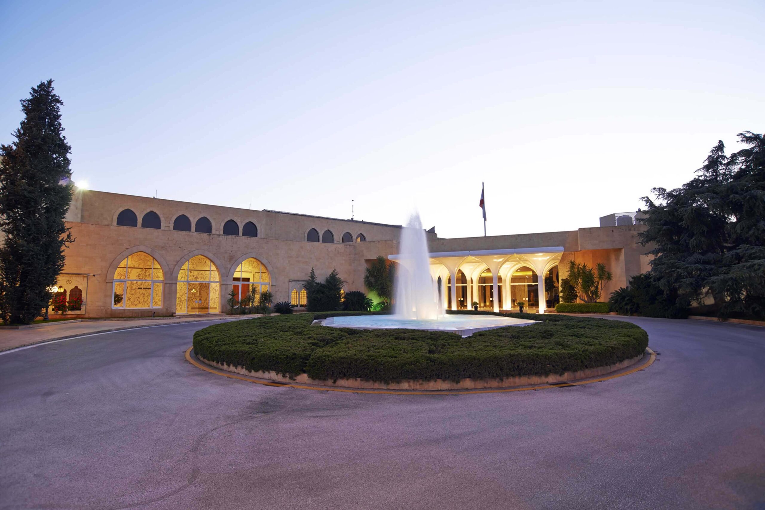 حراك رئاسي يجمع الديبلوماسية بالقضاء... دعوات خارجية وتوجيهات عاجلة لحسم الدعاوى المعيشية