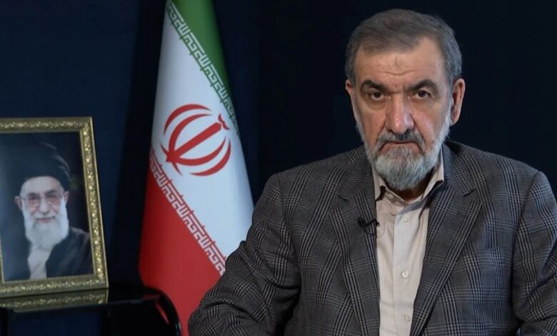 من هو محسن رضائي الذي عيّنه مجتبى خامنئي مستشاراً عسكرياً له؟