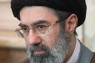 هل كُشف مصير مجتبى؟ الموساد: “اختاروا رجلاً ميتاً ليقودهم”!