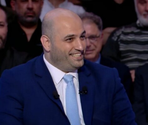 من أي دولة تسلم وزير الصحة 15 سيارة إسعاف لخدمة المستشفيات الحكومية في المناطق المستهدفة