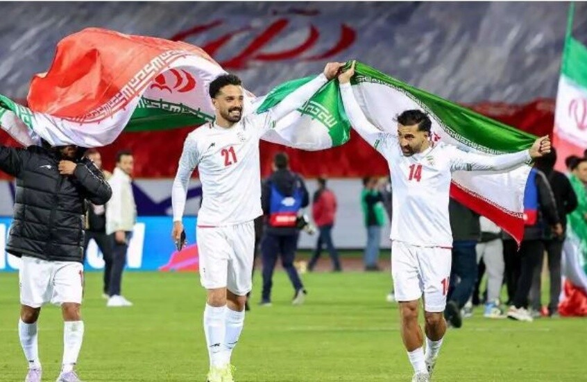 من التلويح بالانسحاب من المونديال إلى الاستعداد.. ماذا تغير في موقف إيران؟