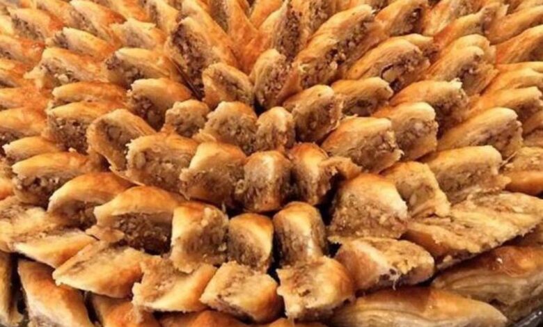 "الحدف".. من أشهر حلويات البقلاوة الرمضانية