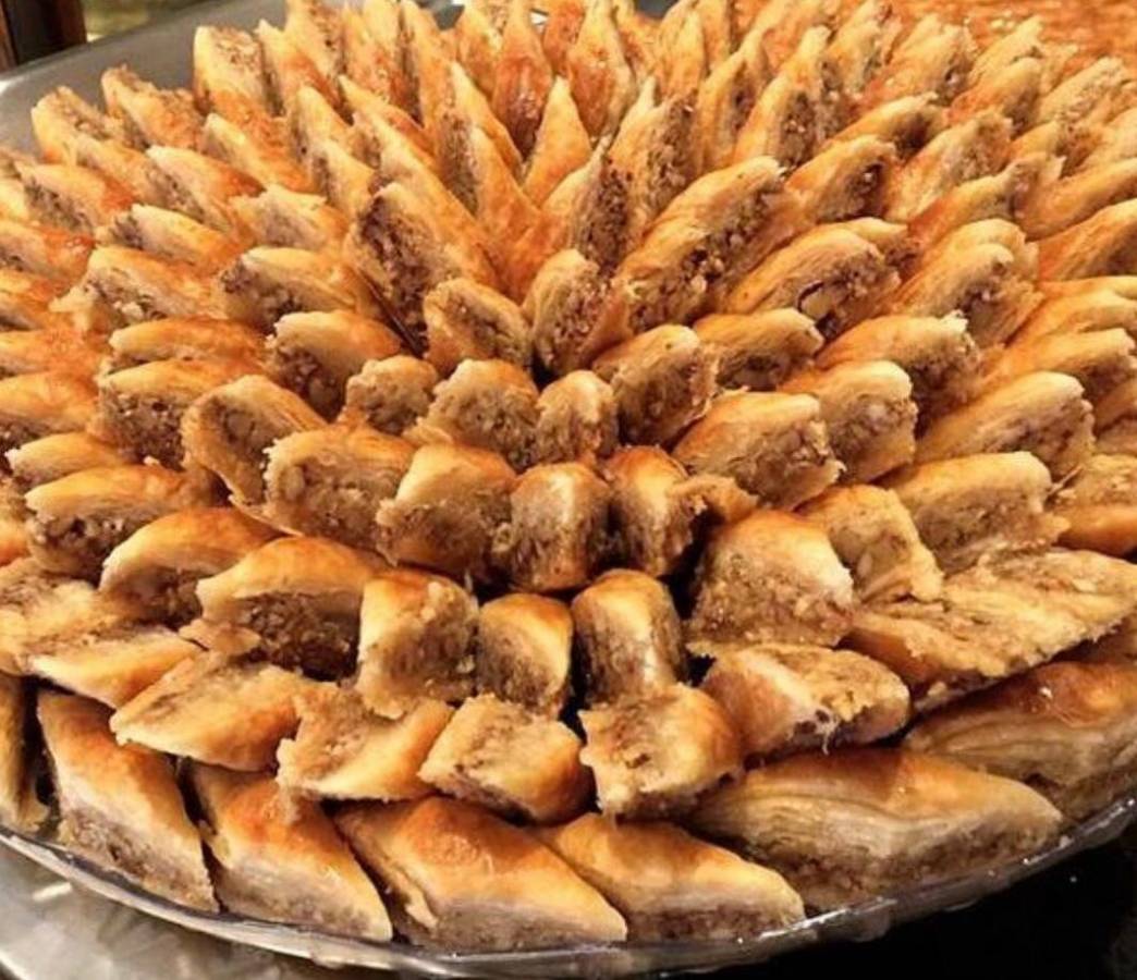"الحدف".. من أشهر حلويات البقلاوة الرمضانية