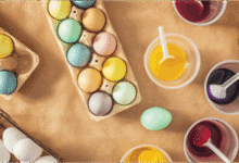 بدائل طبيعية لتلوين بيض الفصح… ألوان من المطبخ بدل المواد الصناعية