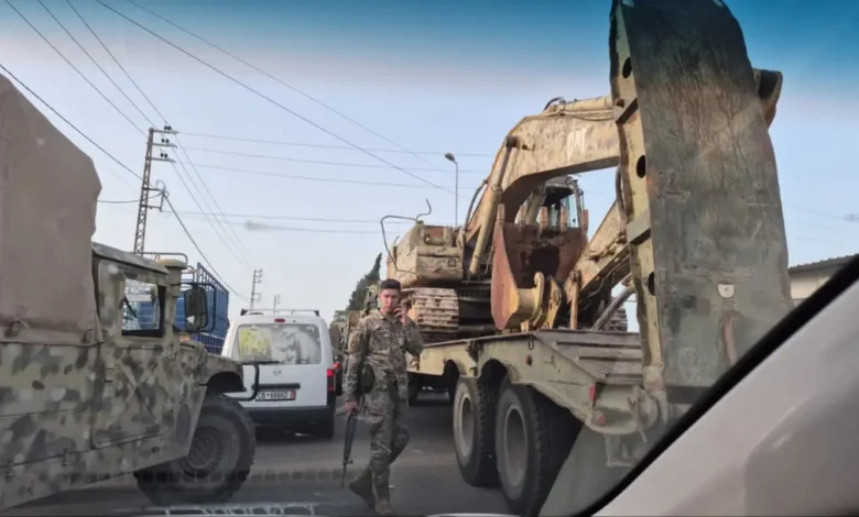 زحمة سير خانقة على جسر القاسمية وعناصر من الجيش تعمل على تنظيم حركة المرور