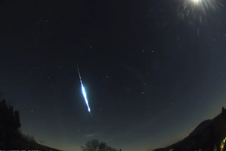 لا تدعها تفوتك.. مشاهد وأحداث فلكية في سماء أبريل 2026