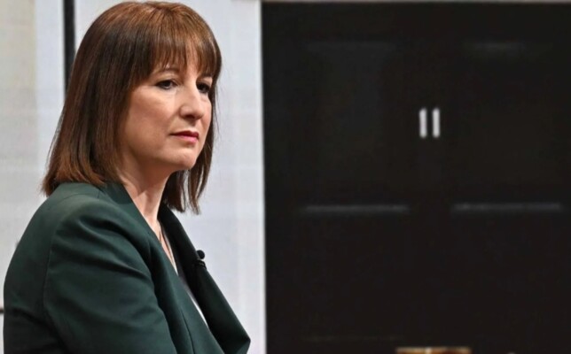  وزيرة الخزانة البريطانية محبطون لأن الولايات المتحدة دخلت الحرب دون خطة خروج