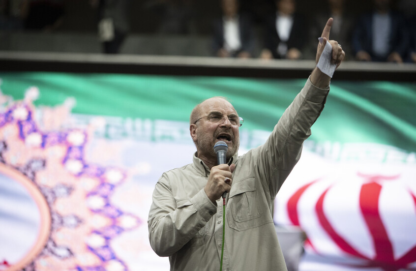 قاليباف سيقود وفد إيران للمحادثات وتبادل الرسائل مستمر عبر باكستان