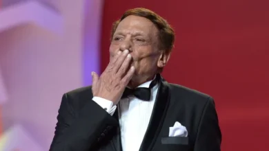 أسرة عادل إمام ترفض ظهوره حفاظاً على صورته