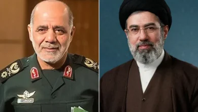 المرشد الإيراني يلتقي أعلى قائد عسكري ويعطي توجيهات جديدة