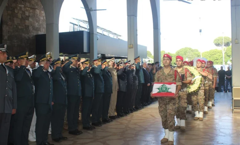 الجيش يشيع العميد صبره والجندي غزال
